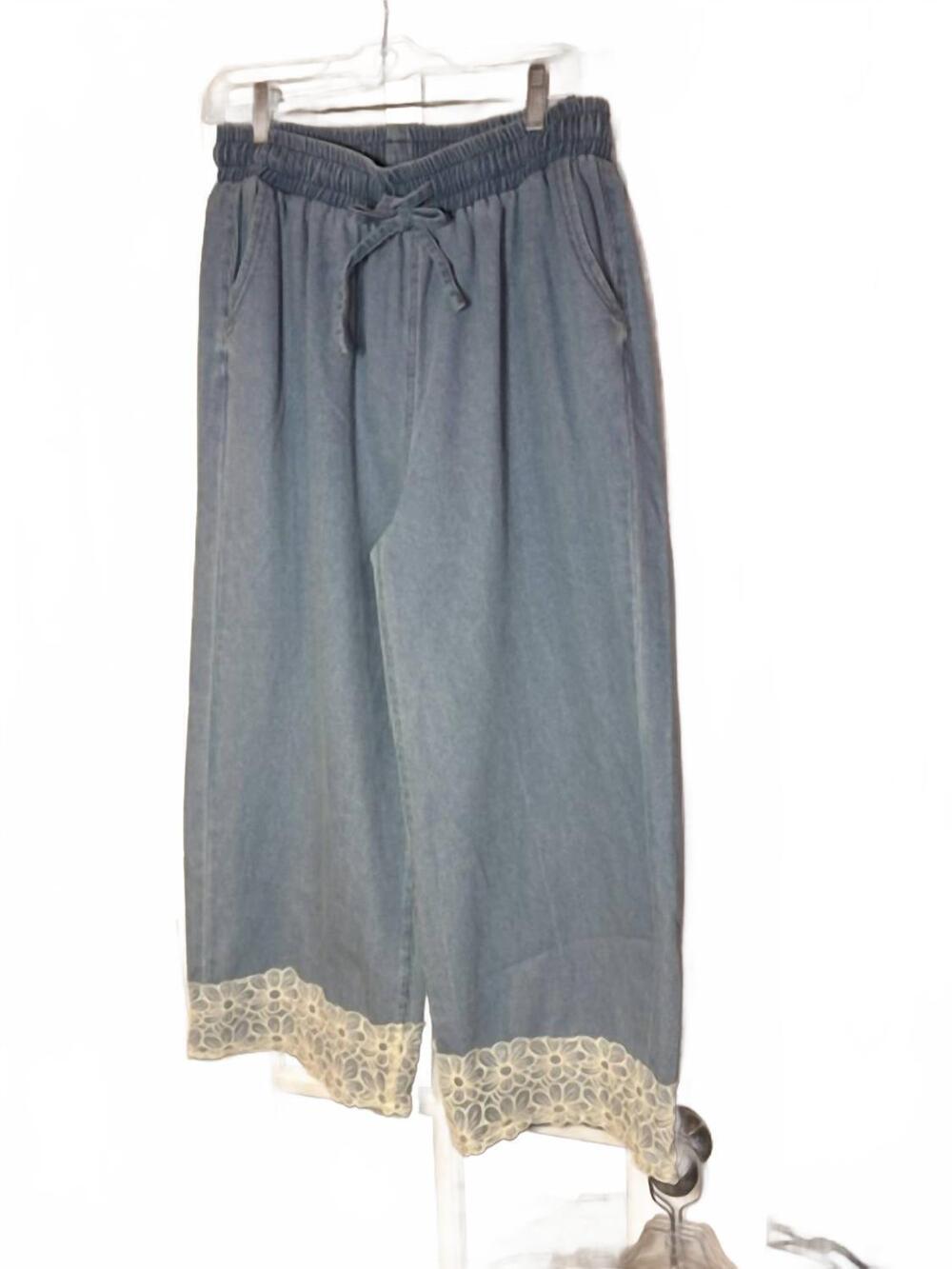 NEW BIBI women's flower lace trim pant in blue